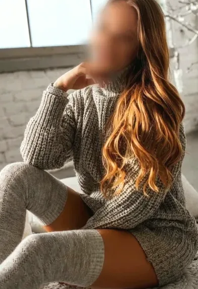 Ingrid, 36