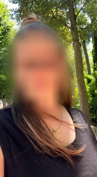 Ivona, 29