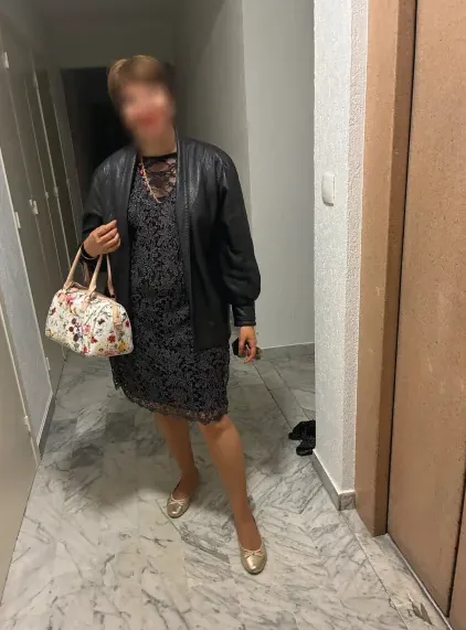 Jasmin, 37