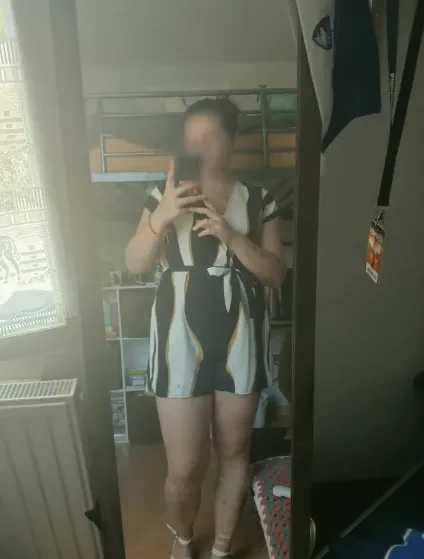 Marie, 22