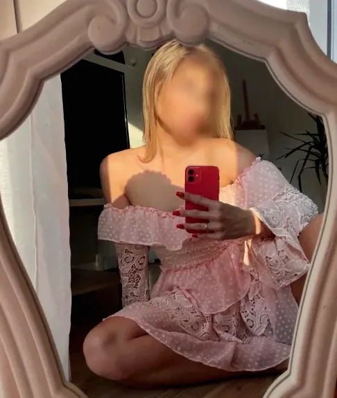 Renate, 31