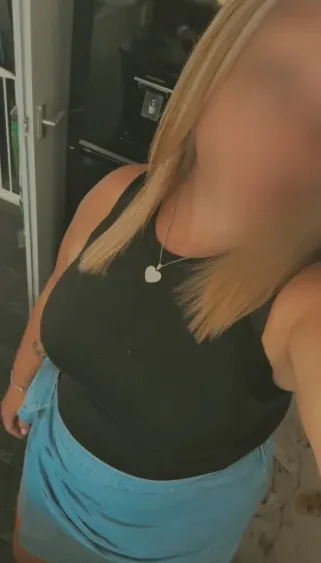 Selma, 28