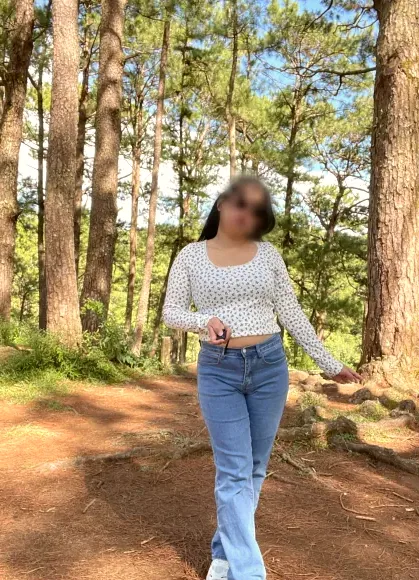 Valentina, 28